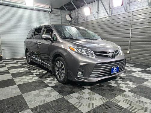 2020 Toyota Sienna Limited