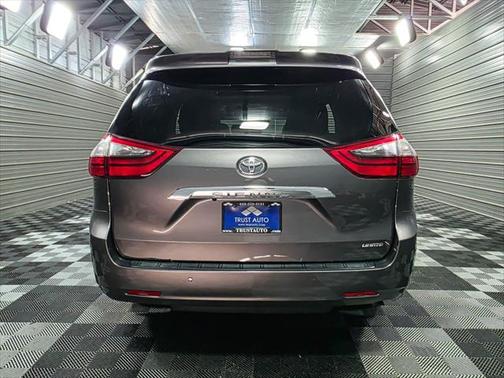 2020 Toyota Sienna Limited