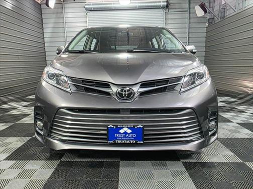 2020 Toyota Sienna Limited
