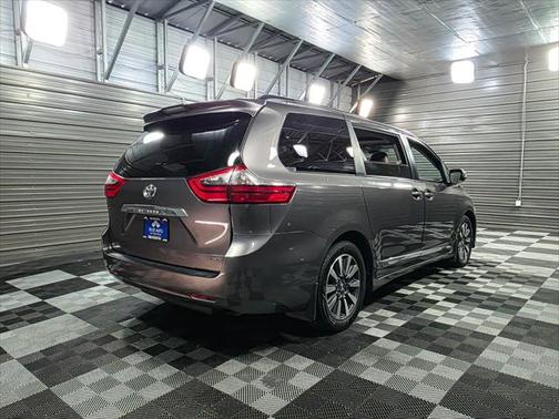 2020 Toyota Sienna Limited