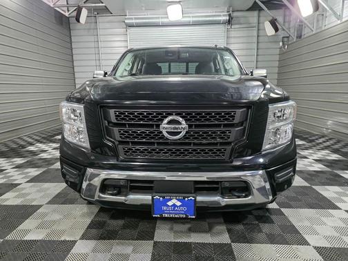 2021 Nissan Titan SV