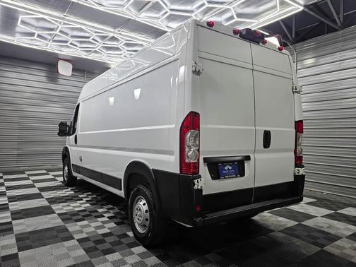 Bright White Clearcoat 2019 RAM ProMaster 2500 High Roof