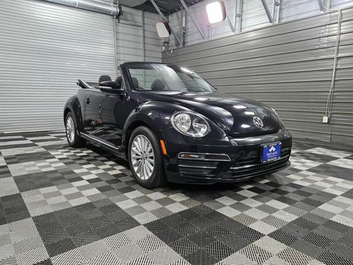 2019 Volkswagen Beetle 2.0T SE