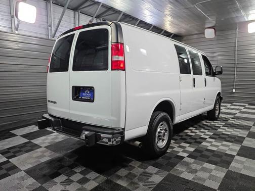 2021 GMC Savana 2500 Work Van