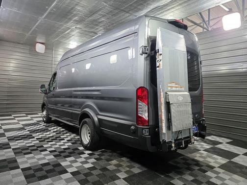 2022 Ford Transit-350 Base