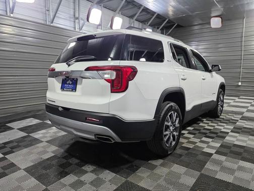 2023 GMC Acadia SLT 7-Passenger SUV