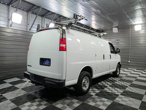 2020 Chevrolet Express 2500 135''WB 6.0L V8 Vortec Minivan/Van w/Shelving Storage System