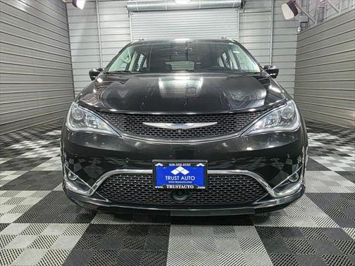 2018 Chrysler Pacifica Touring-L Plus