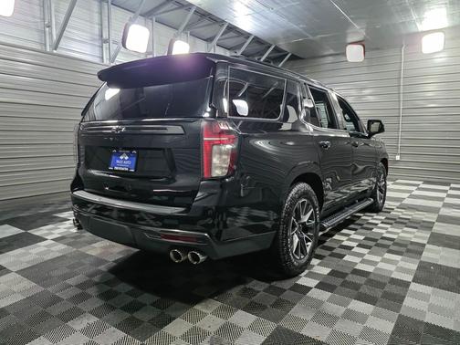 2022 Chevrolet Tahoe Z71 4WD 7-Passenger V8 6.2L Ecotec3 Luxury SUV