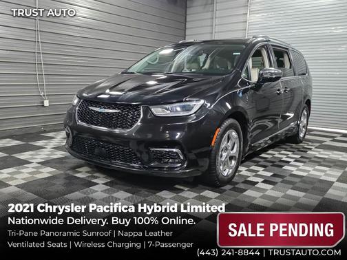 Brilliant Black Crystal Pearlcoa 2021 Chrysler Pacifica Hybrid Limited