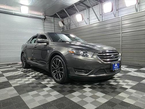 2017 Ford Taurus Limited AWD Sedan