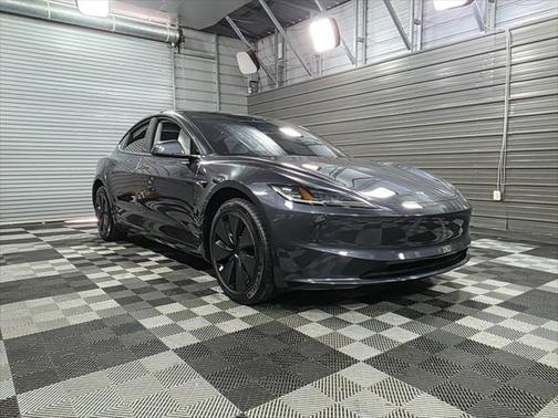 2025 Tesla Model 3 Long Range