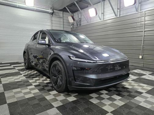 2026 Tesla Model Y Long Range Electric Luxury SUV