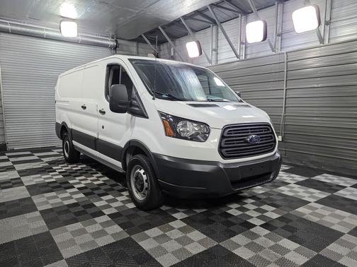 2017 Ford Transit-250 Base
