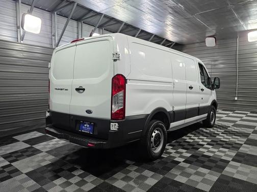 2017 Ford Transit-250 Base