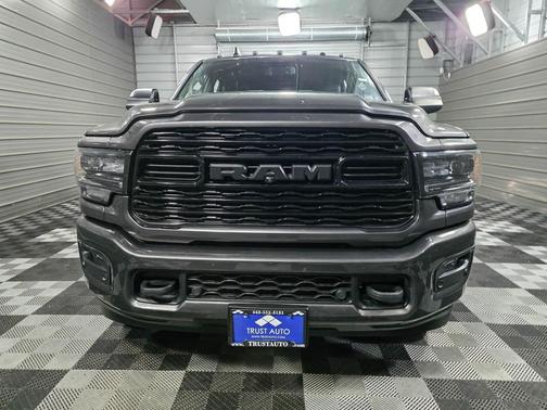2022 RAM 3500 Limited 4WD Crew Cab 8FT Long Bed Dually Cummins HO Diesel Pickup Truck w/Night Edition