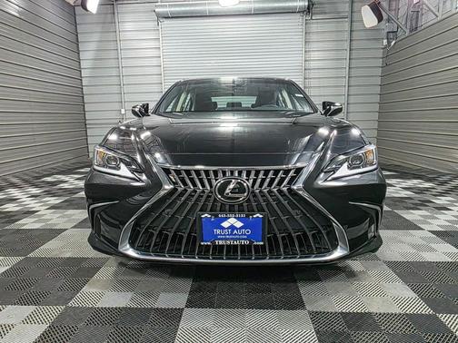 2022 Lexus ES 350 Premium