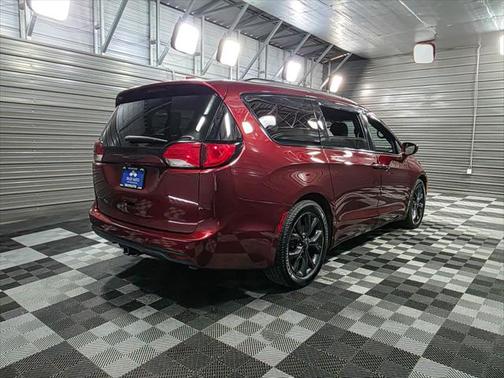 2018 Chrysler Pacifica Touring Plus