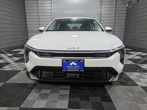 2025 Kia K4 LXS Sedan