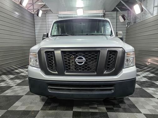 2018 Nissan NV Passenger NV3500 HD S V6