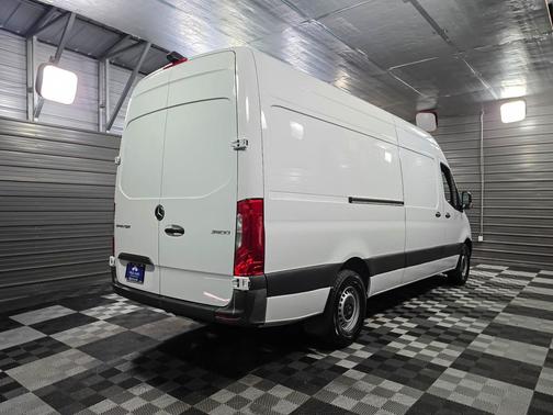 2023 Mercedes-Benz Sprinter 2500 High Roof