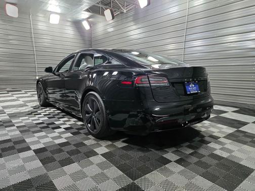 2024 Tesla Model S Long Range