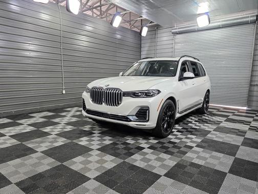 2022 BMW X7 xDrive40i