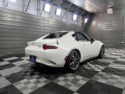 2022 Mazda MX-5 Miata RF Grand Touring