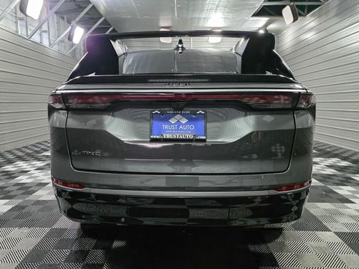 2025 Jeep Wagoneer S Limited 4WD Electric Luxury SUV