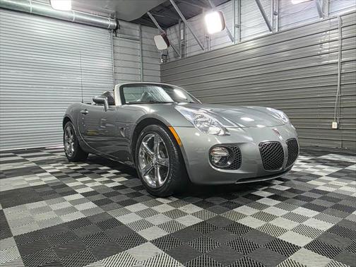 2007 Pontiac Solstice GXP Soft-Top Convertible
