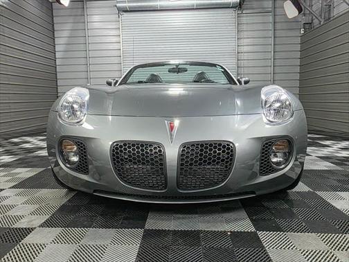 2007 Pontiac Solstice GXP Soft-Top Convertible