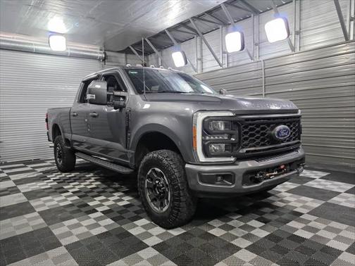 2023 Ford F-250 LARIAT 4WD Crew Cab 7.3L V8 Godzilla Pickup Truck w/Sport Appearance/Tremor Off Road Pkgs