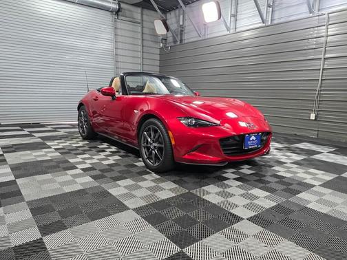 2016 Mazda MX-5 Miata Grand Touring