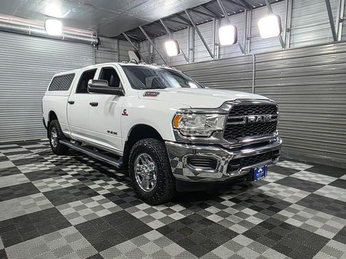 2022 RAM 3500 Tradesman 4WD Crew Cab Cummins Turbo Diesel Pickup Truck w/Chrome Appearance Group