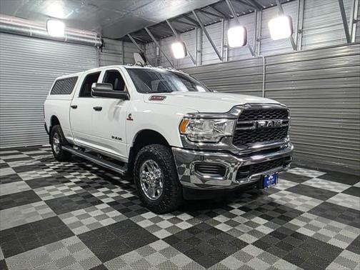 2022 RAM 3500 Tradesman 4WD Crew Cab Cummins Turbo Diesel Pickup Truck w/Chrome Appearance Group