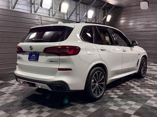 2022 BMW X5 xDrive45e AWD Hybrid Luxury SUV w/M Sport Pkg