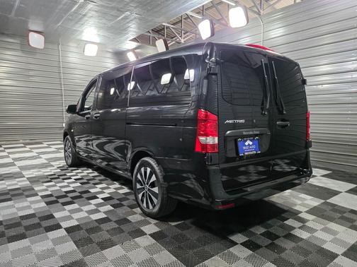 2023 Mercedes-Benz Metris Base