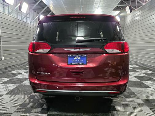 2019 Chrysler Pacifica Touring-L Plus