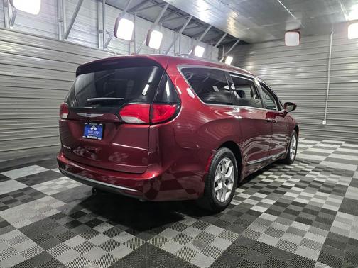 2019 Chrysler Pacifica Touring-L Plus