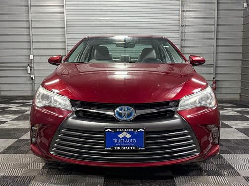 2017 Toyota Camry Hybrid XLE