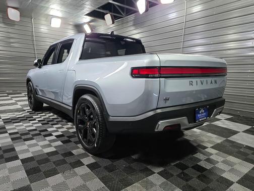 2025 Rivian R1T Adventure Dual-Motor Large Pack 4WD Electric Pickup Truck