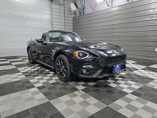 2019 FIAT 124 Spider Base