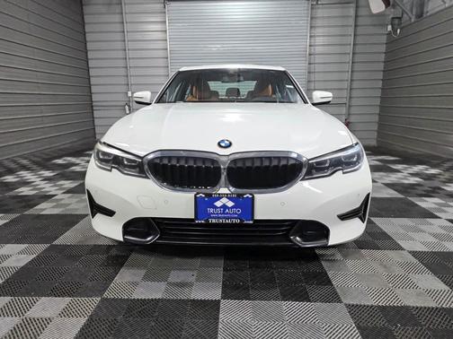 2021 BMW 330 i xDrive