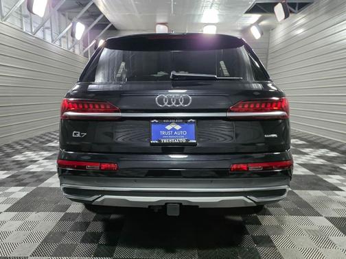 2021 Audi Q7 55 Prestige