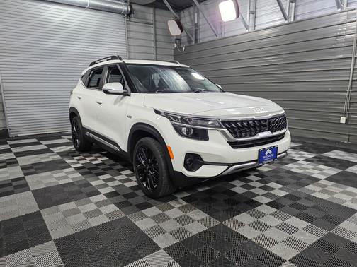 2022 Kia Seltos Nightfall AWD SUV