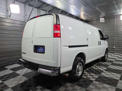 2021 Chevrolet Express 2500 RWD 2500 Regular Wheelbase WT
