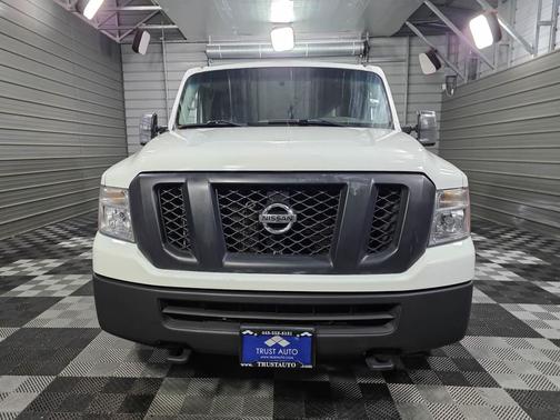 2017 Nissan NV Cargo NV2500 HD SV V8