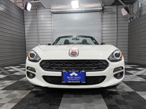 2019 FIAT 124 Spider Base