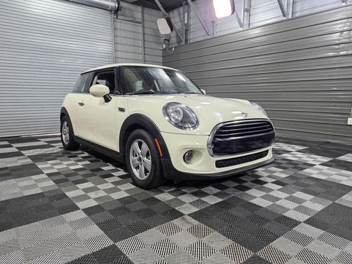 2021 MINI Hardtop Cooper