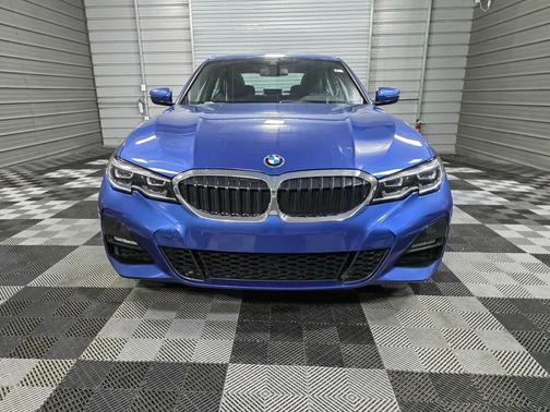 2020 BMW 330 i xDrive